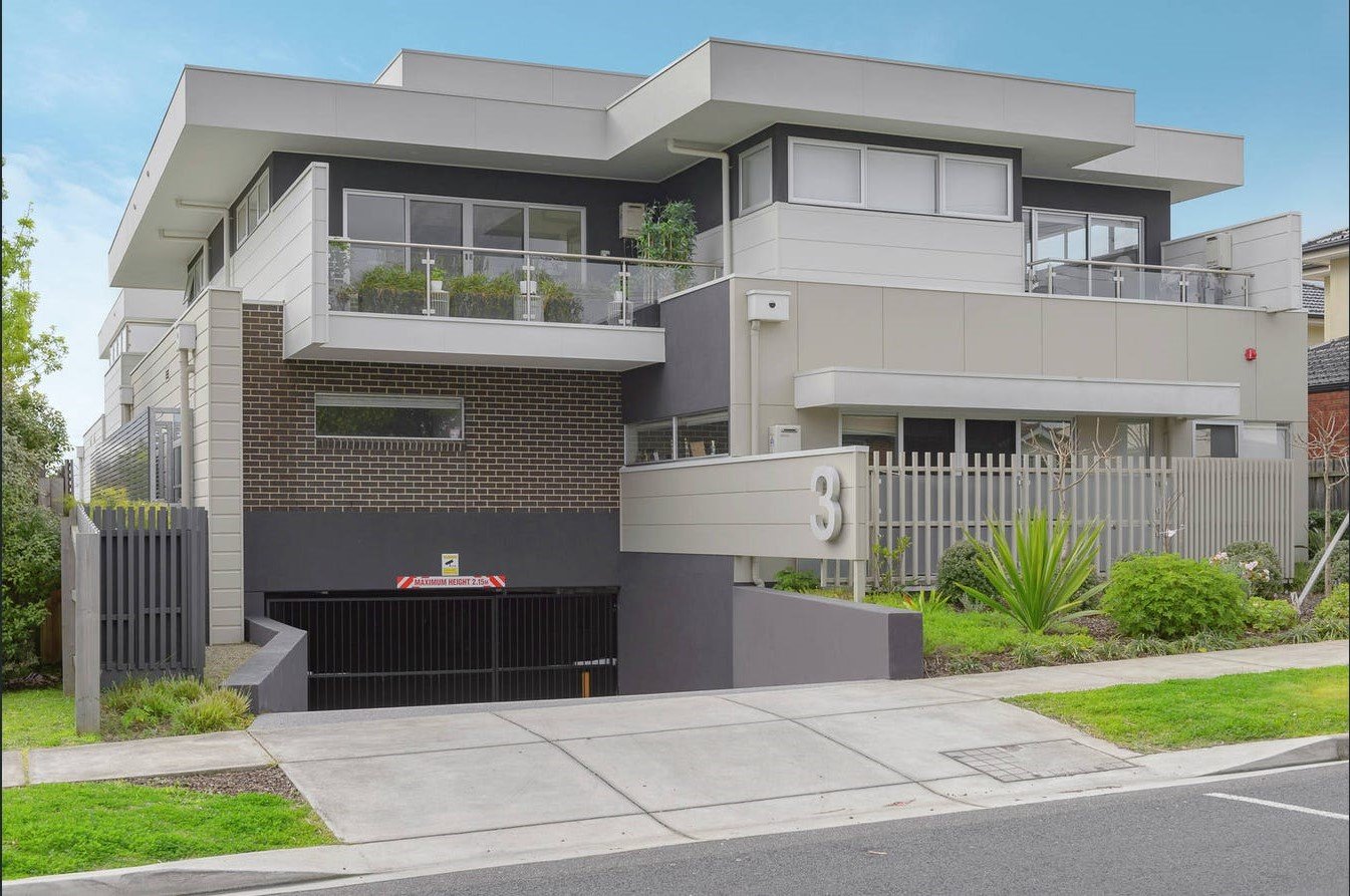 7/3 Franklin Road, Doncaster East image 1