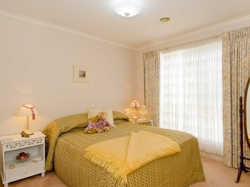 73 Glastonbury Drive, Highton image 8