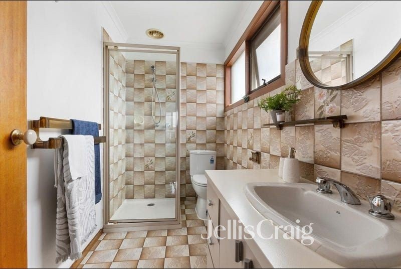 73 Glenlyon Road, Brunswick image 6