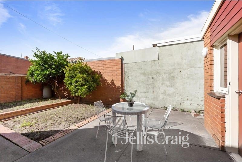 73 Glenlyon Road, Brunswick image 9
