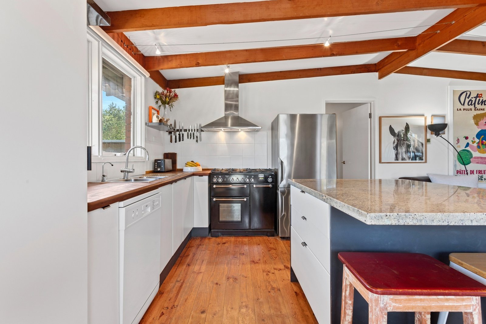 Property Gallery Thumbnail 6