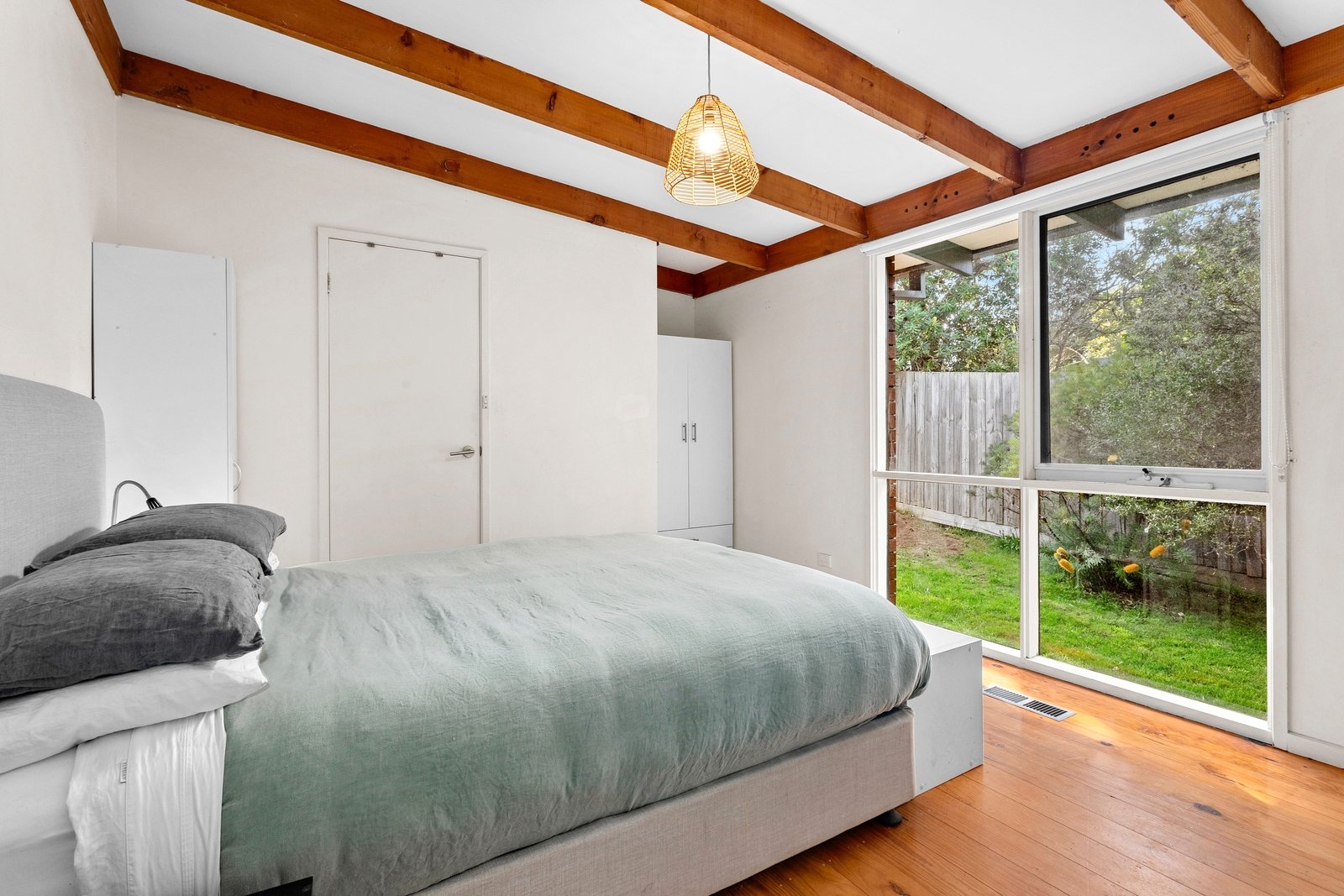 Property Gallery Thumbnail 7