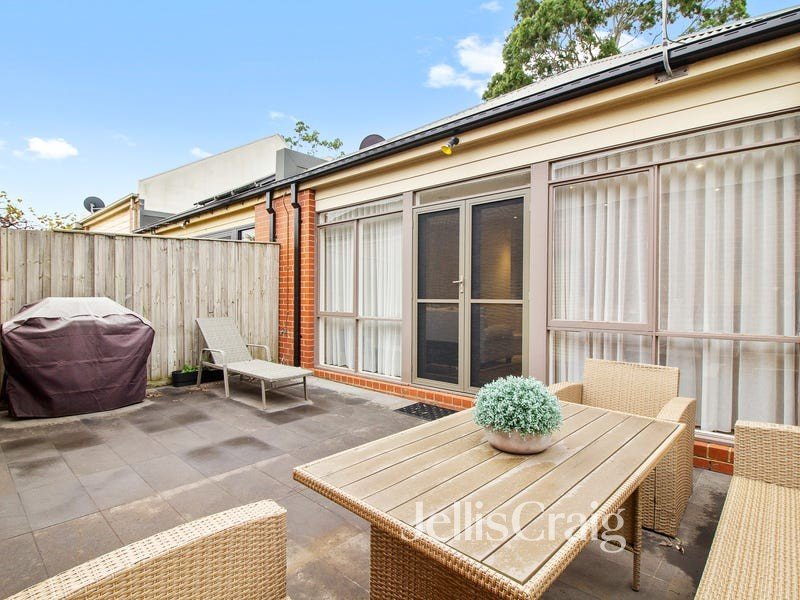 73 John Liston Drive, Newport image 6