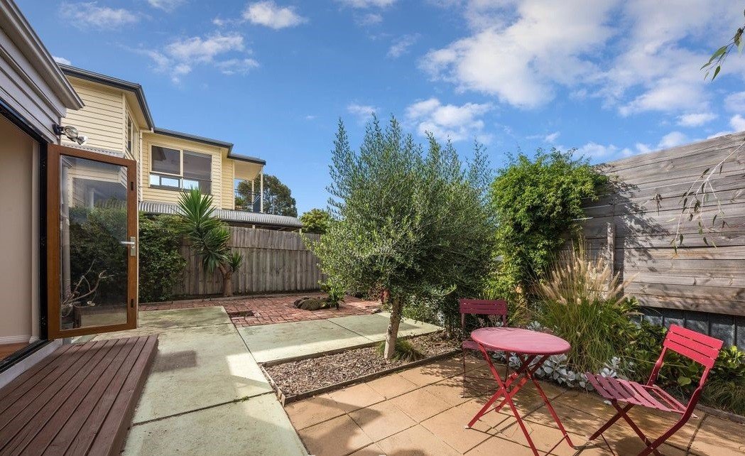 73 Normanby Street East Geelong