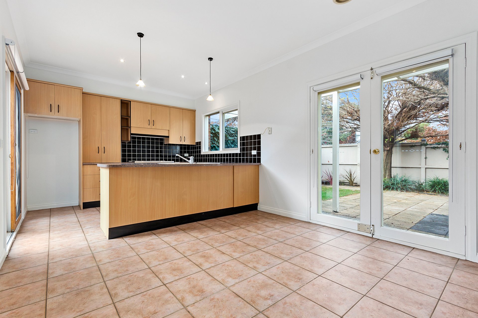 73 Sir Garnet Road, Surrey Hills image 4