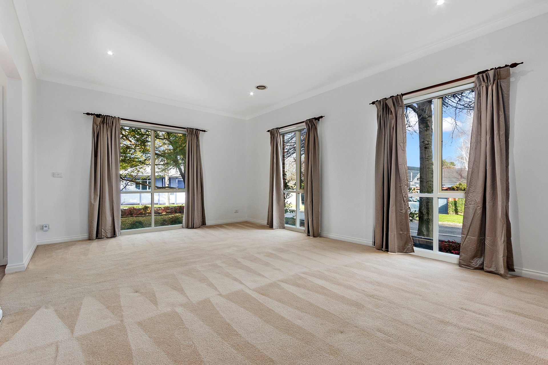 73 Sir Garnet Road, Surrey Hills image 5
