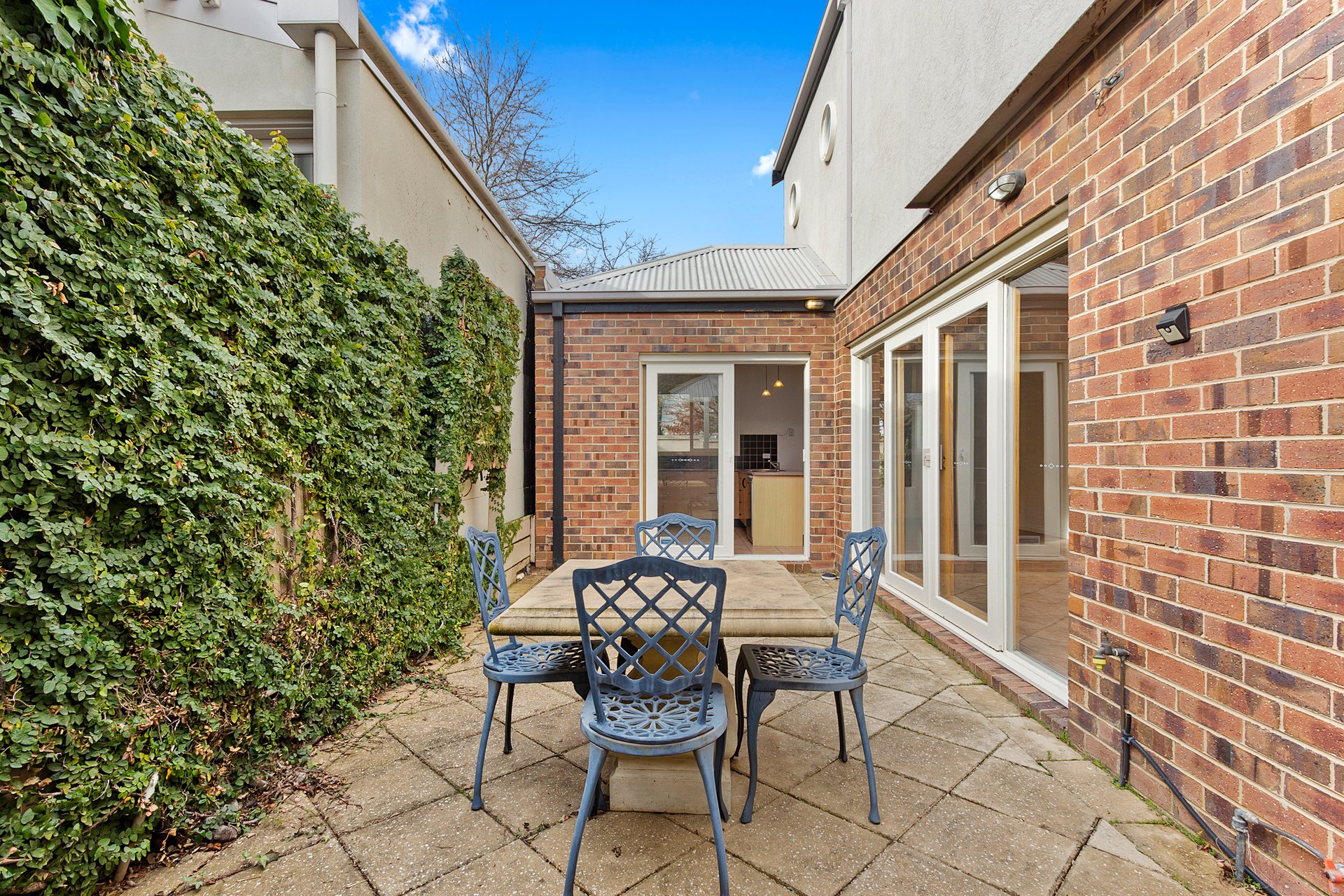 73 Sir Garnet Road, Surrey Hills image 9