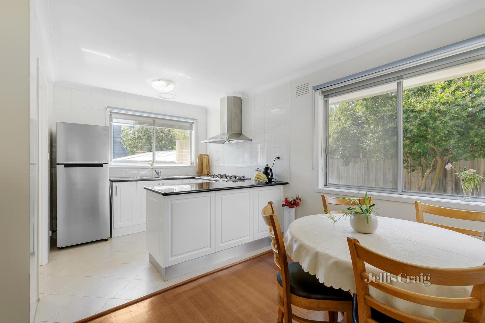 73 Therese Avenue, Mount&nbsp;Waverley image 1