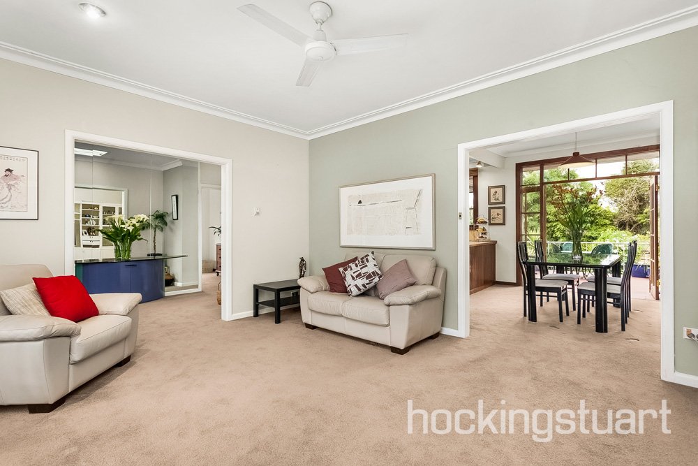 73 Valda Avenue, Mont Albert North image 2