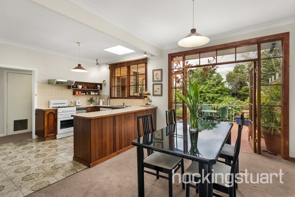 73 Valda Avenue, Mont Albert North image 4