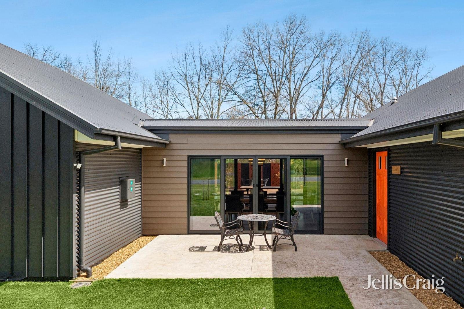 73 Wedge Street, Kyneton image 3