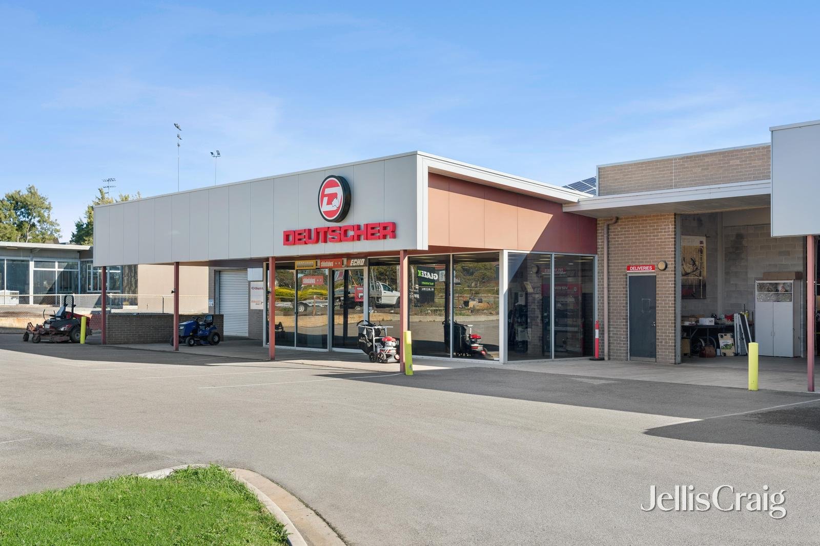 731-733 Creswick Road, Wendouree image 1