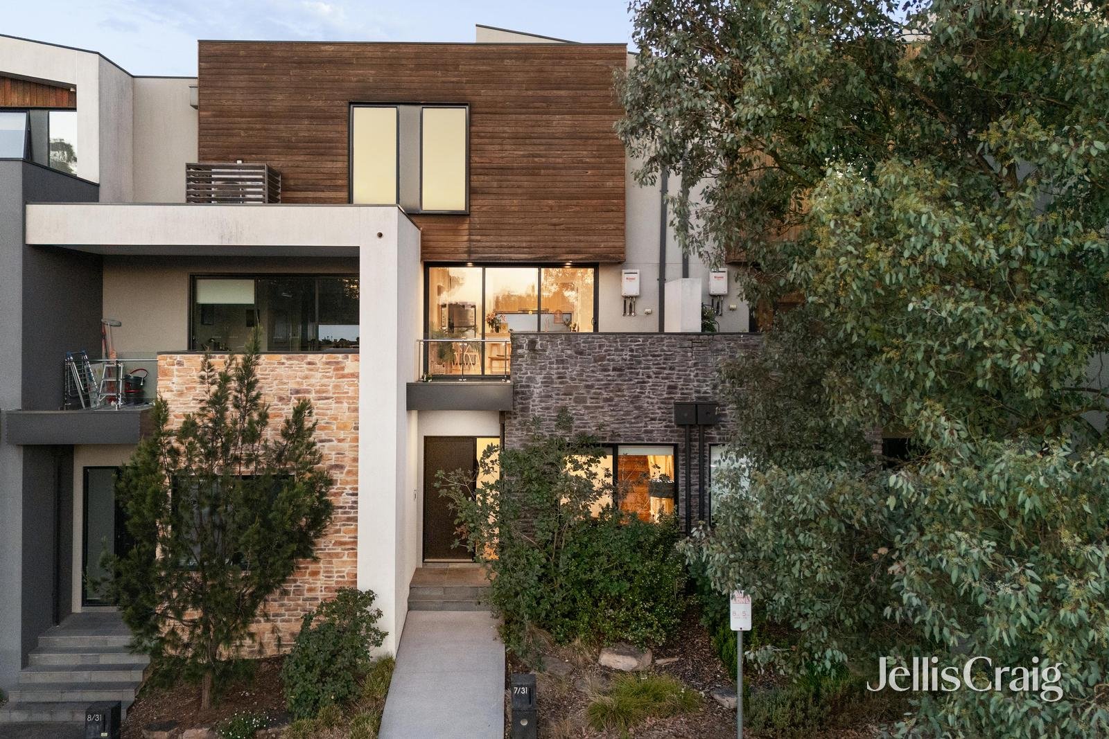 7/31 Dudley Street, Eltham image 1