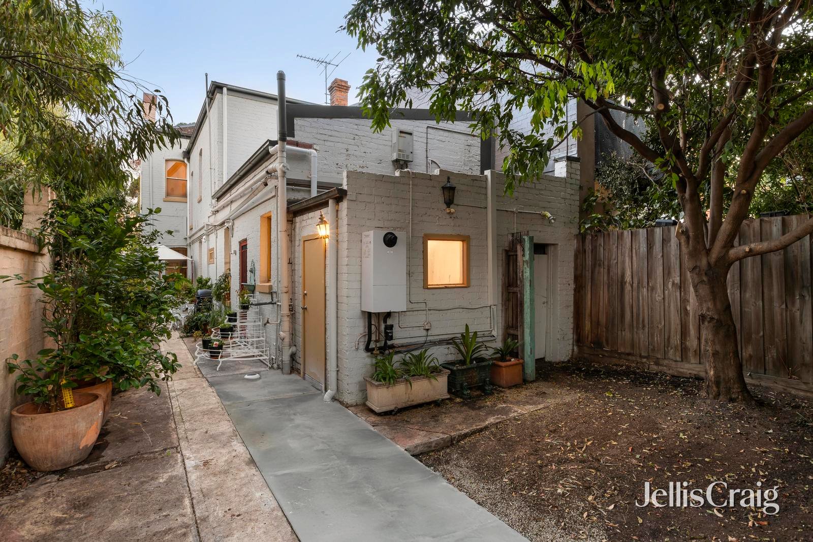 731 Park Street, Brunswick image 17