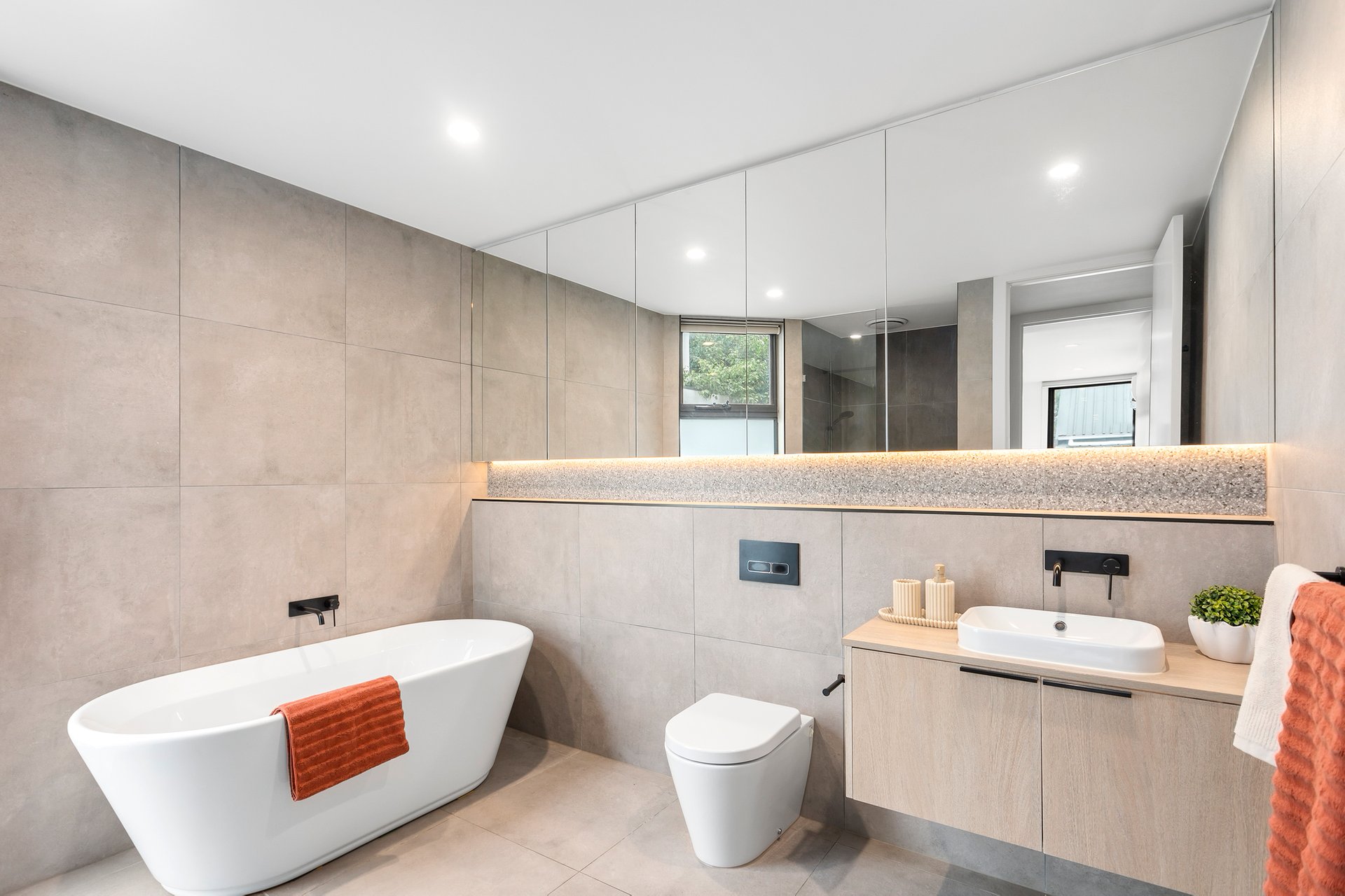 Property Gallery Thumbnail 9