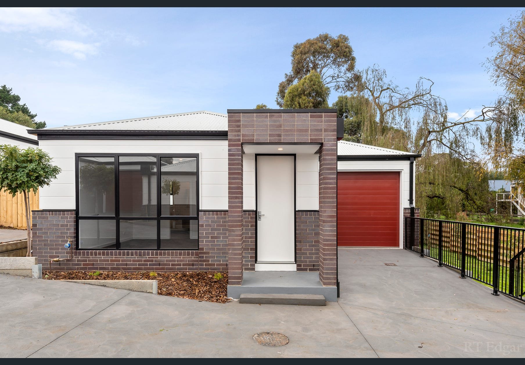 Property Gallery - Main Image