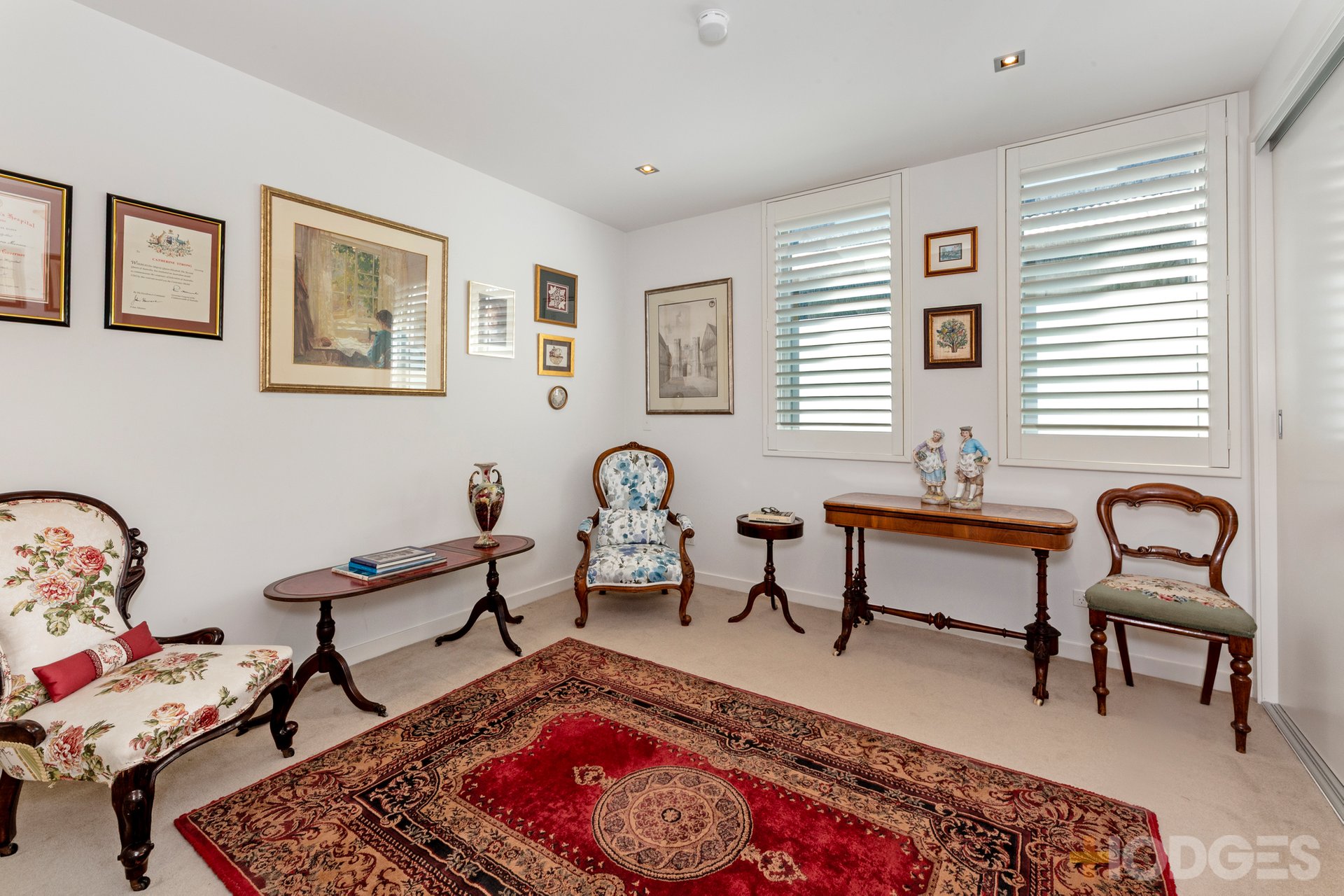 7 / 32 Outer Crescent Brighton