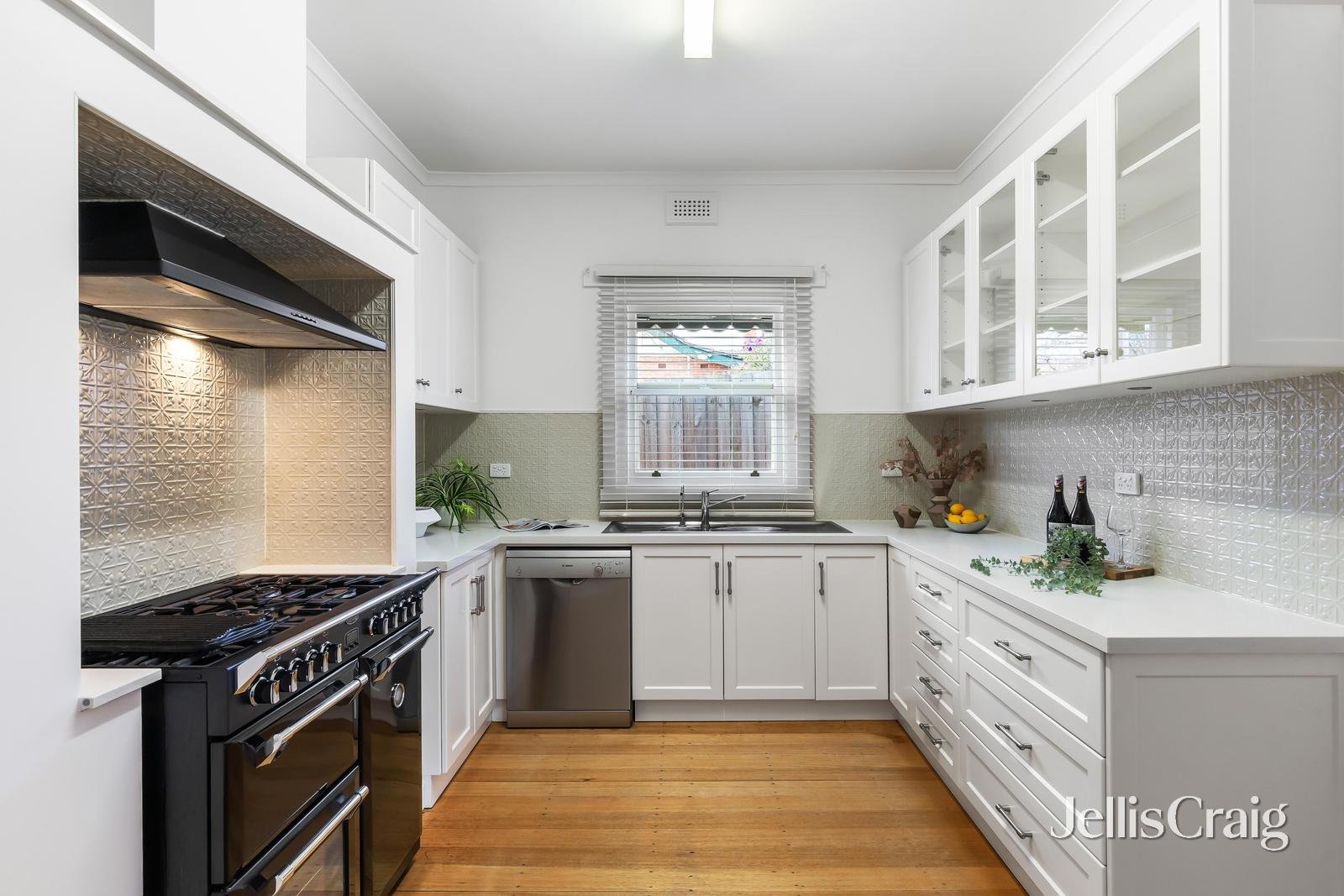 732 Whitehorse Road, Mont&nbsp;Albert image 5