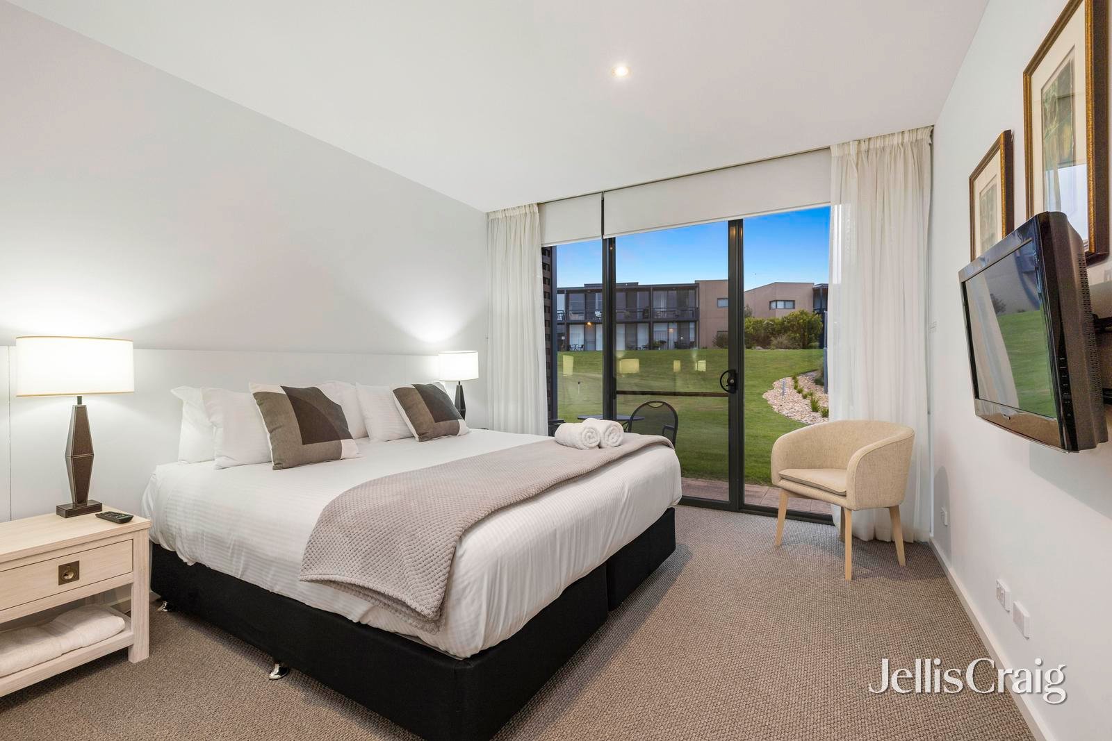 732/21 Muirfield Lane, Fingal image 11