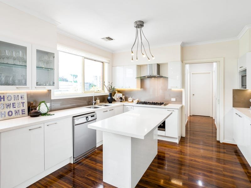 Property Gallery Thumbnail 3