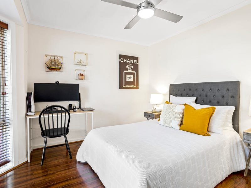 Property Gallery Thumbnail 9