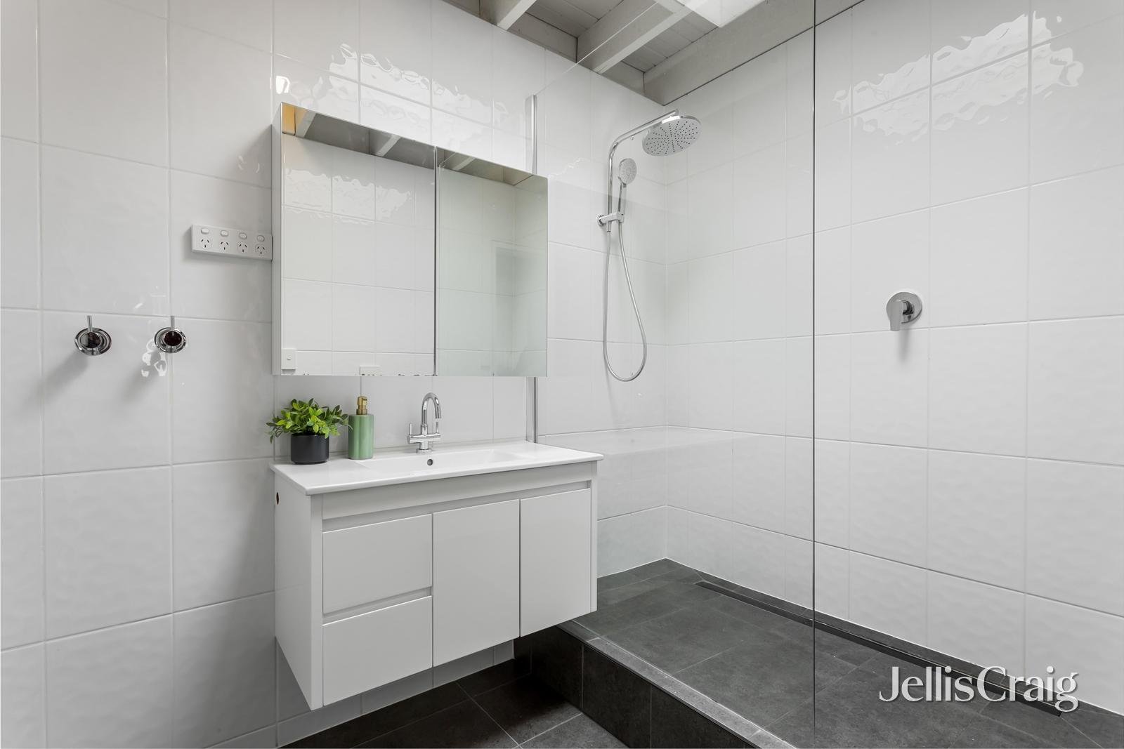 7/33 Osborne Avenue, Glen Iris image 6
