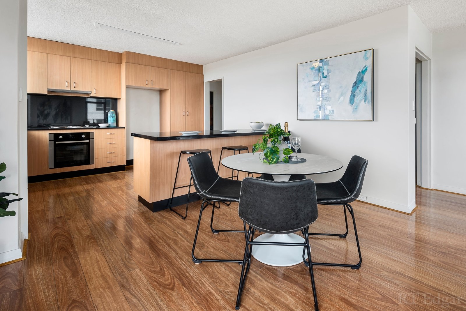 Property Gallery Thumbnail 4