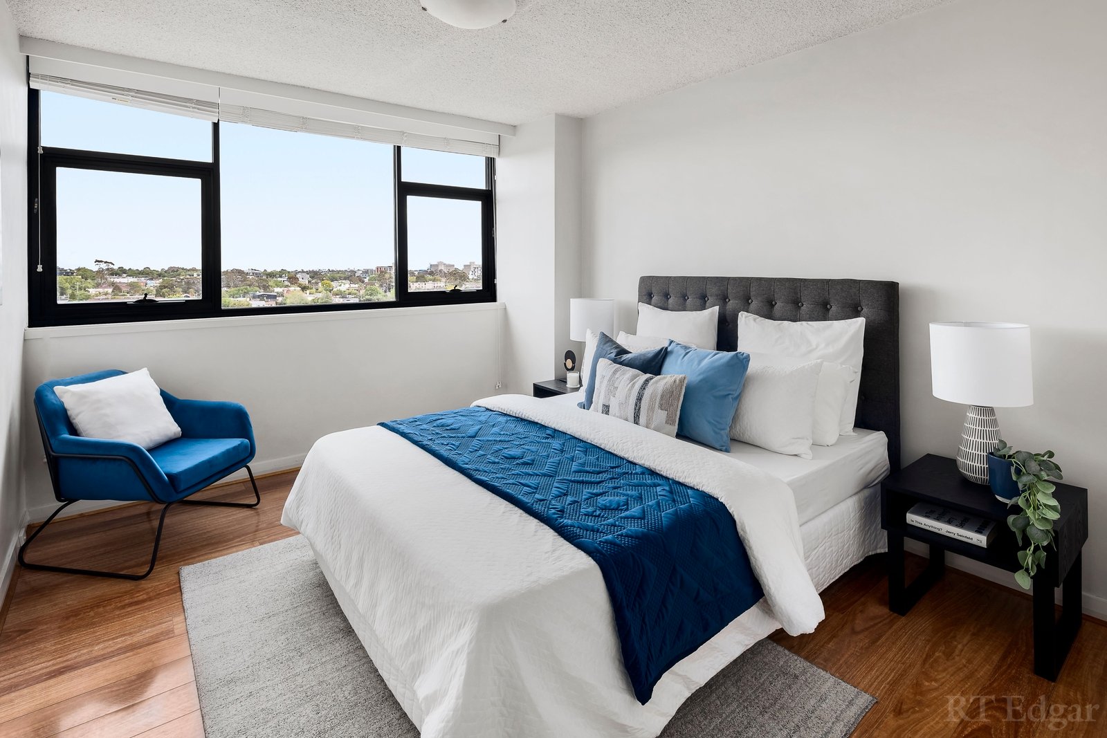 Property Gallery Thumbnail 8