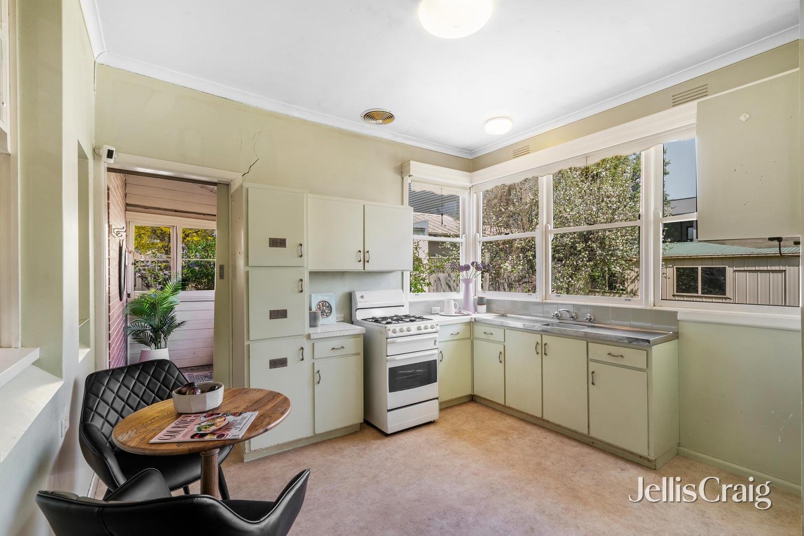 734 Canterbury Road, Surrey Hills image 6