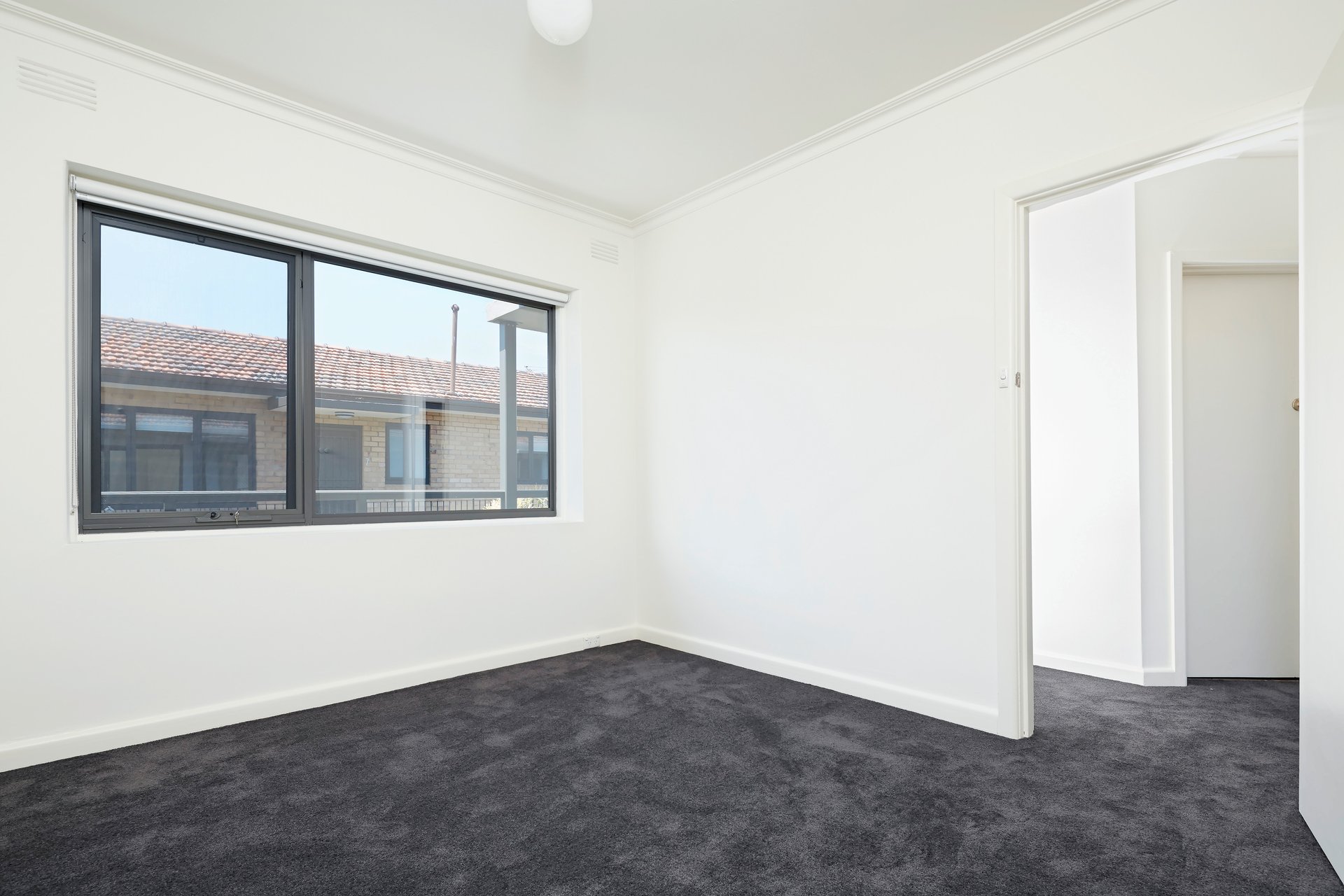 Property Gallery Thumbnail 3