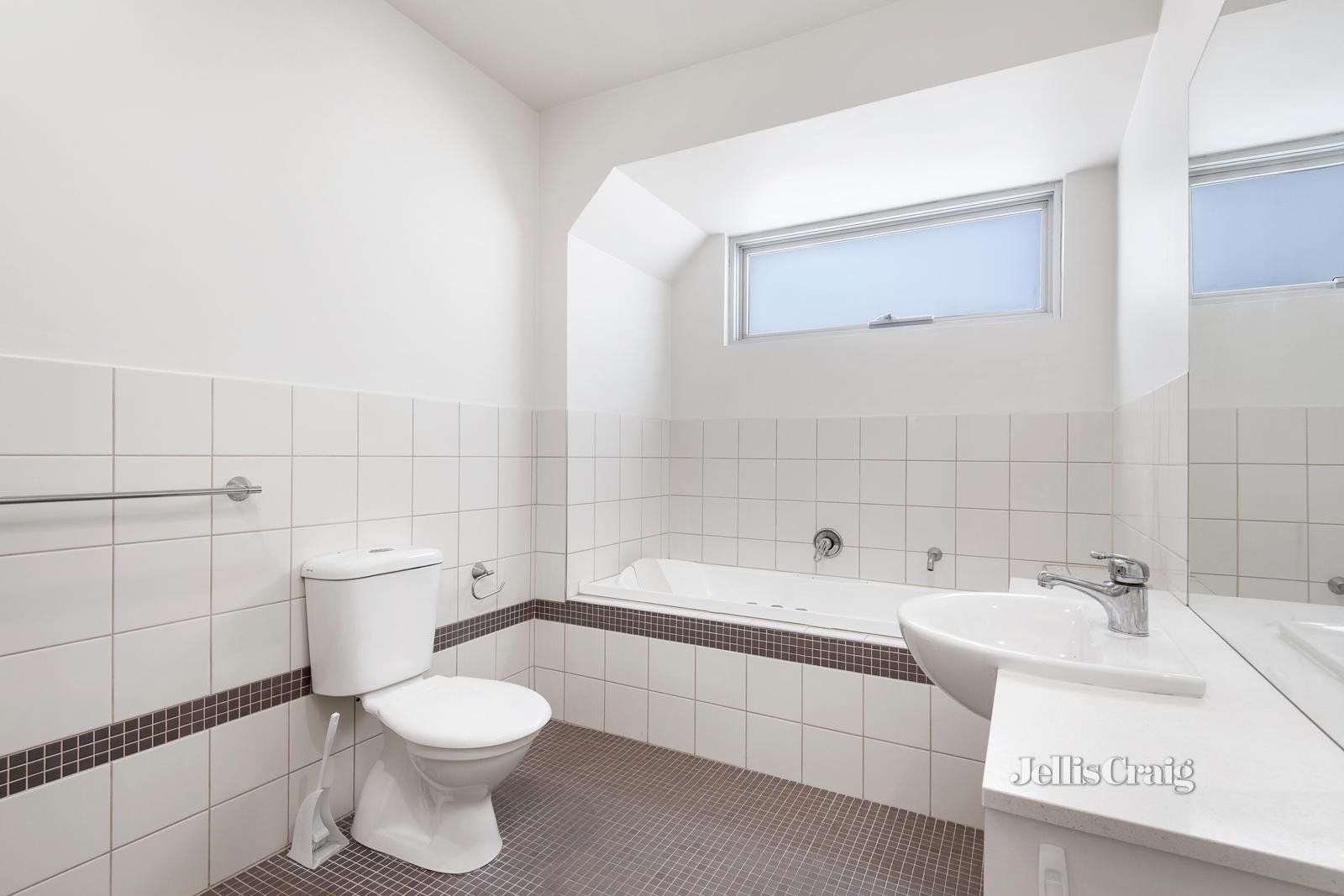 7/355 Lygon Street, Brunswick East image 7
