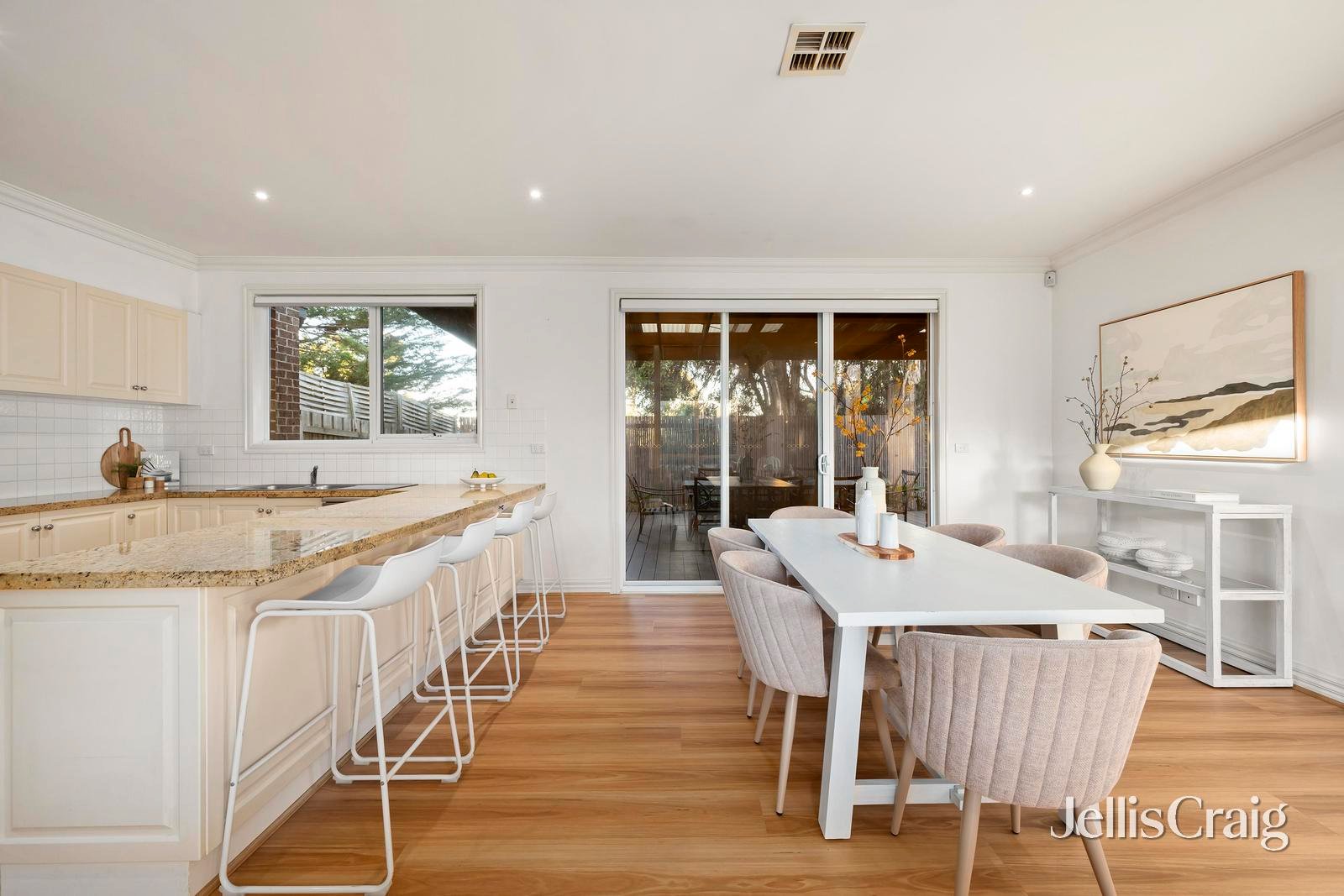 7/36 Oban Road, Ringwood image 4