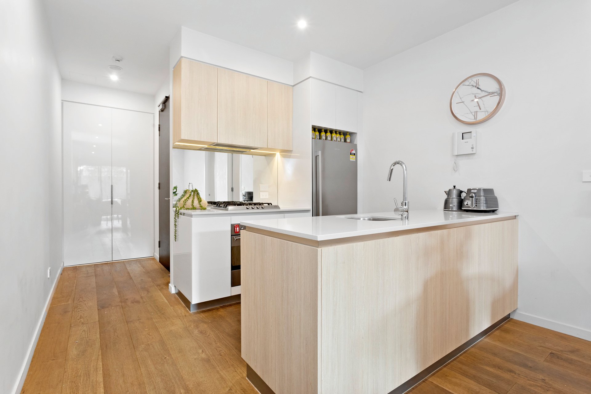 Property Gallery Thumbnail 6