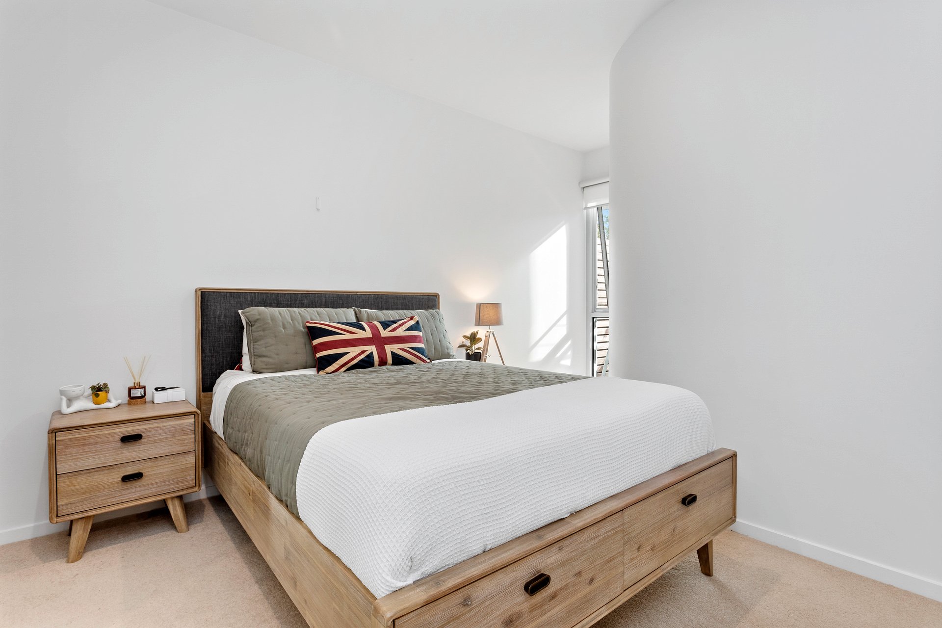 Property Gallery Thumbnail 7