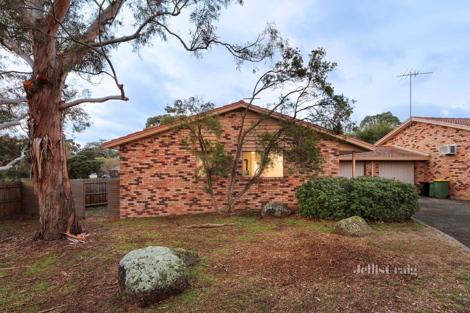 7/37 Torbay Street, Macleod image 2