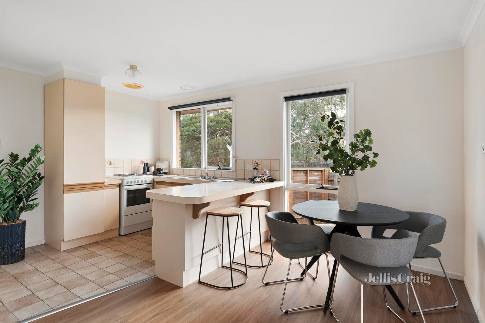 7/37 Torbay Street, Macleod image 5