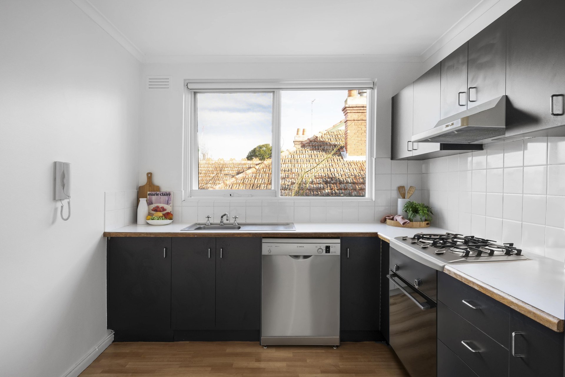 7/37 Wheatland Road, Malvern image 2