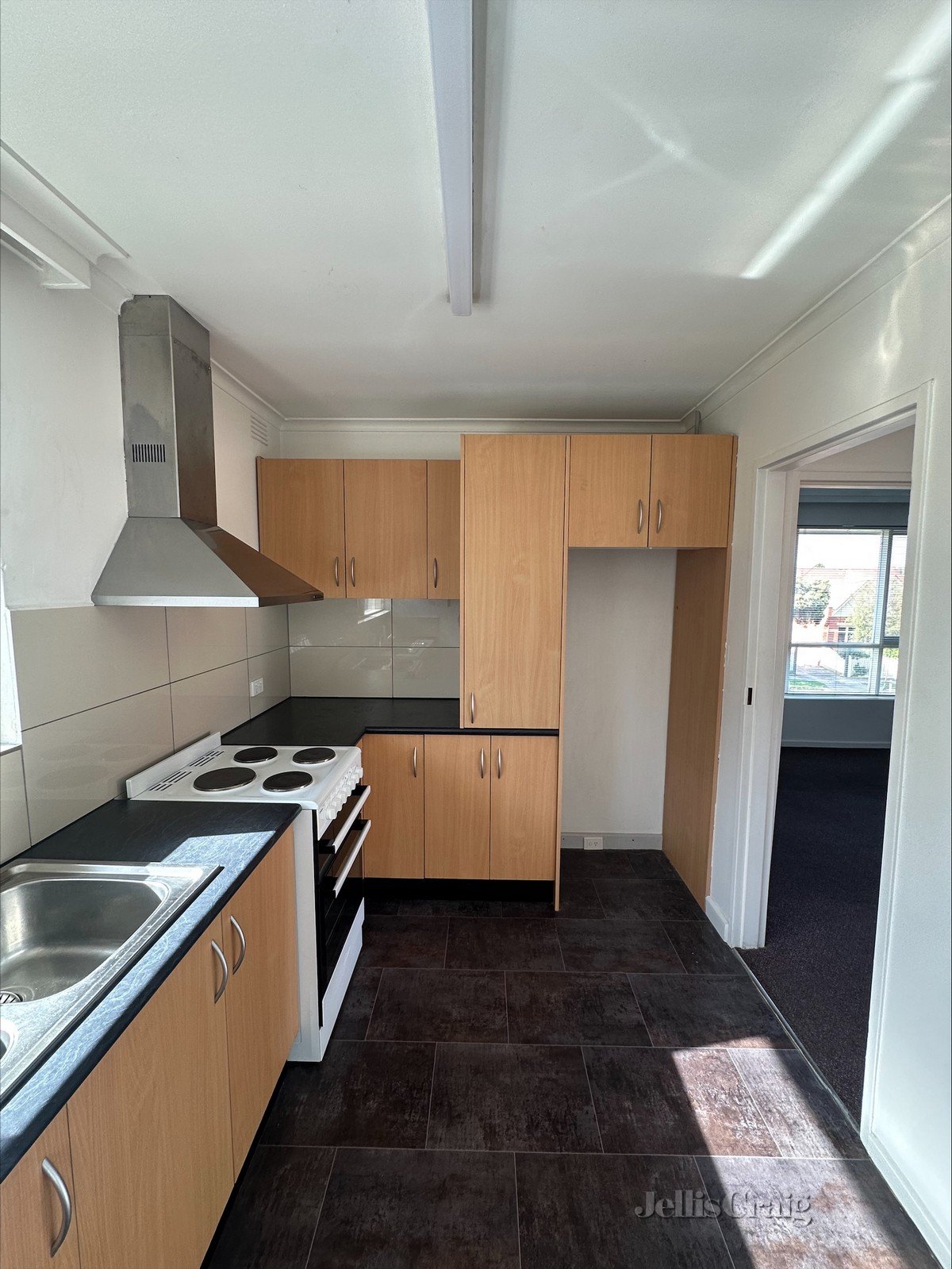 7/39 Heller Street, Brunswick&nbsp;West image 2