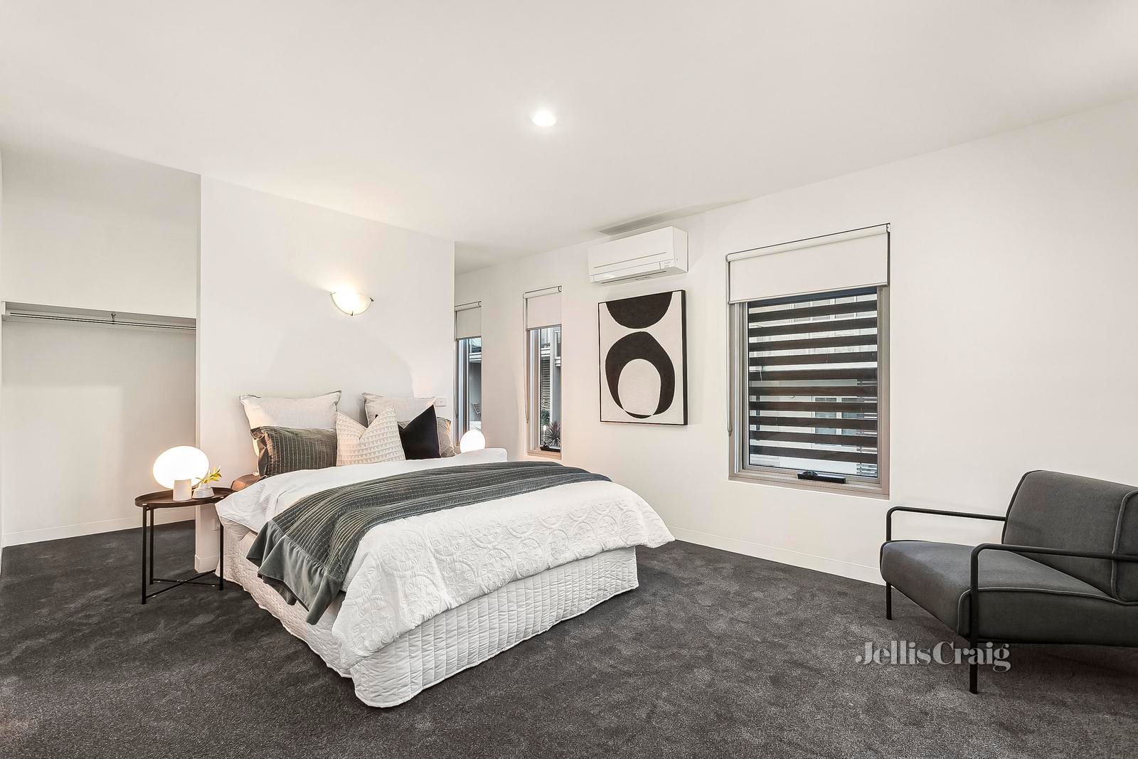 7/4-12 Fisher Parade, Ascot Vale image 8