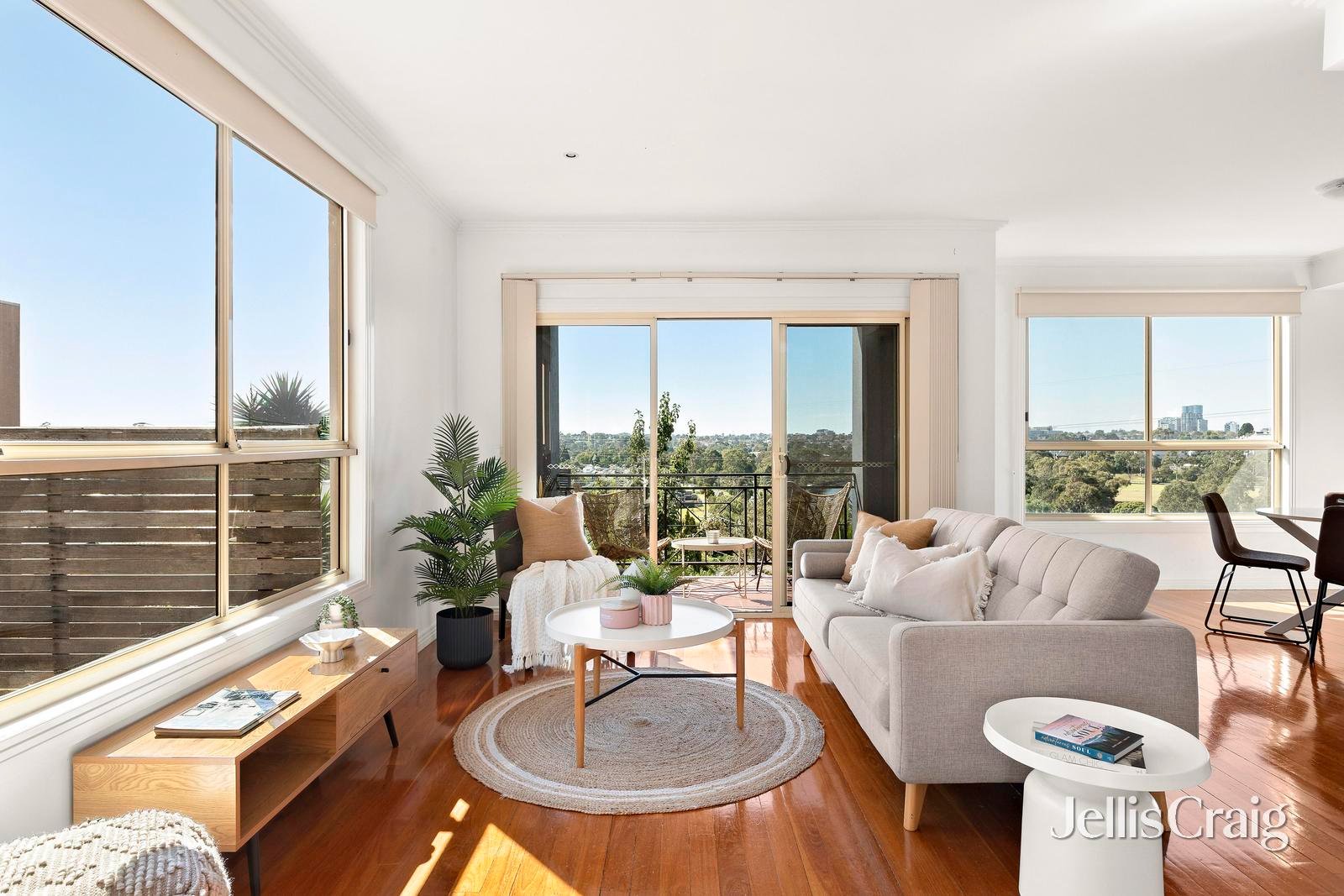 7/4 Belvedere Close, Maribyrnong image 1