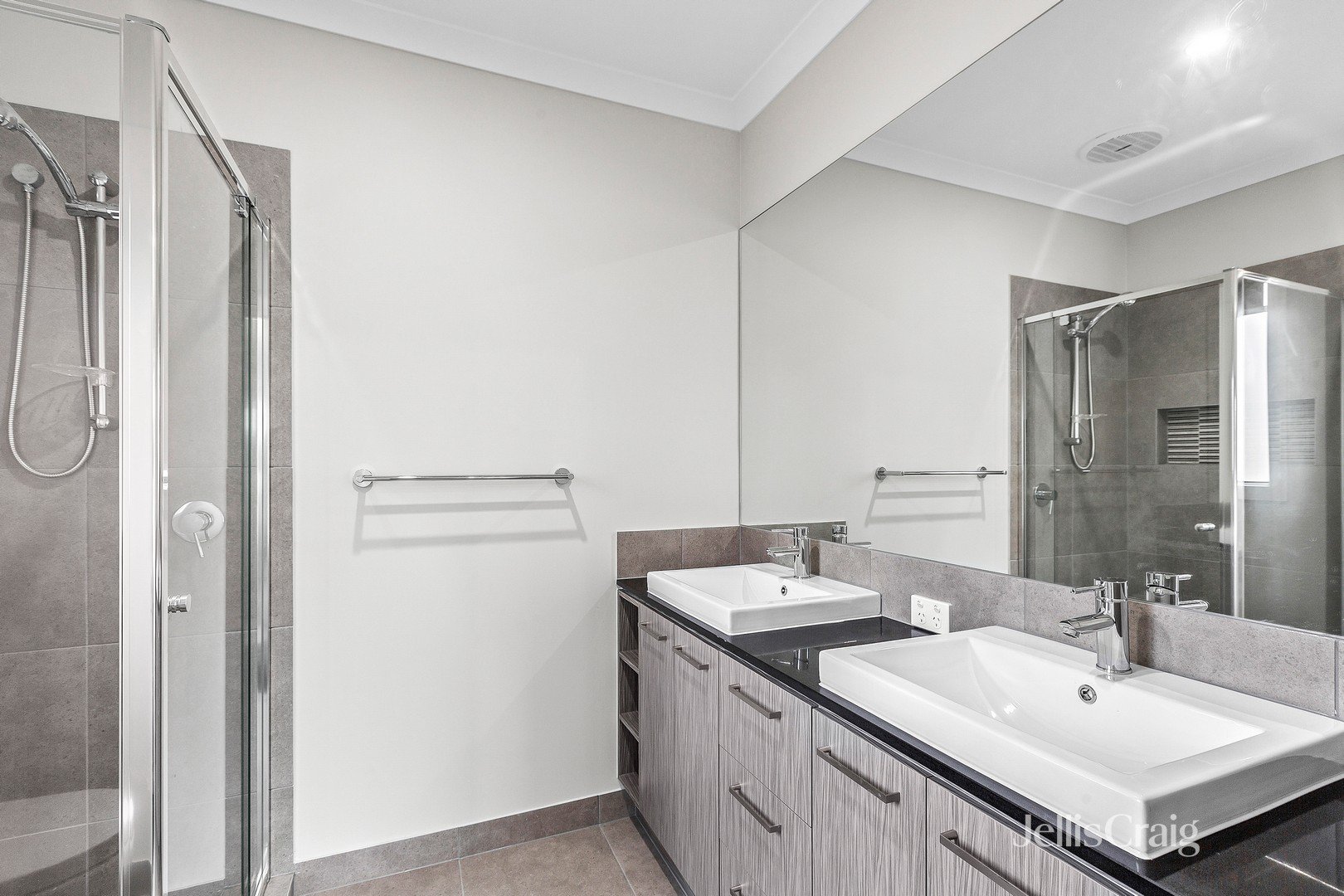 74 Bruckner Drive, Point Cook image 5
