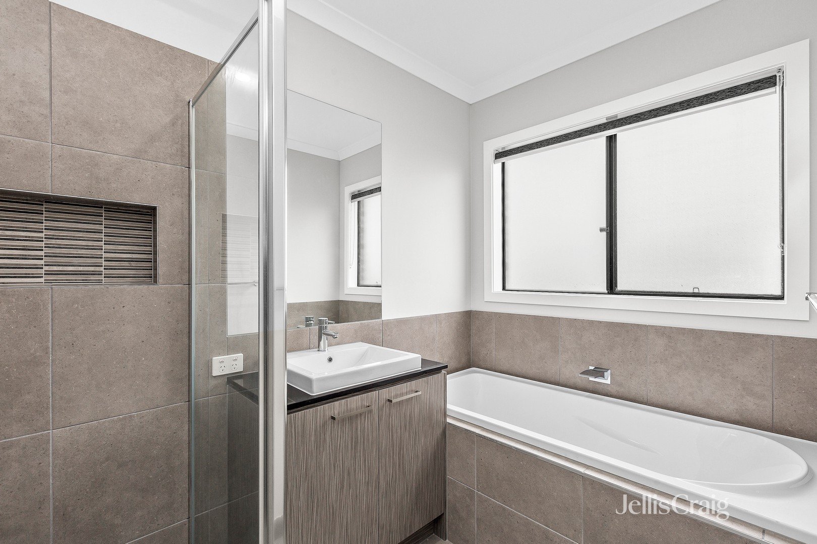 74 Bruckner Drive, Point Cook image 6
