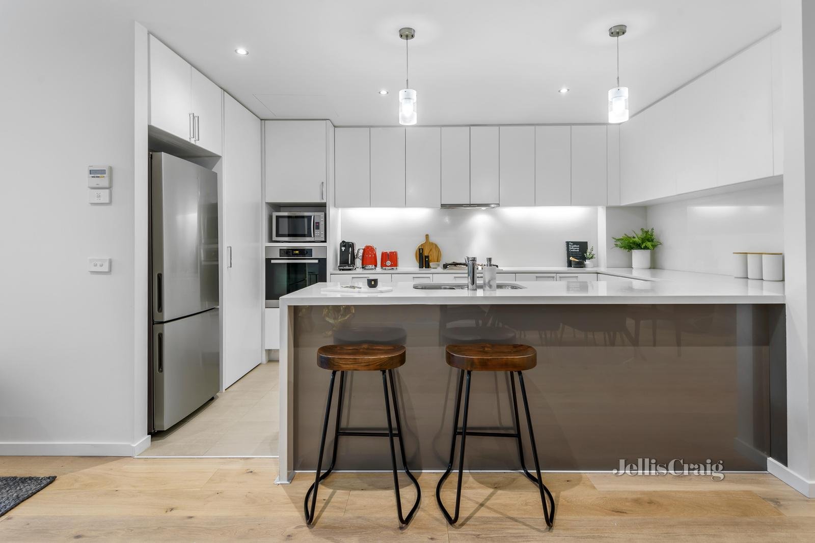 7/4 Cromwell Road, South Yarra image 6