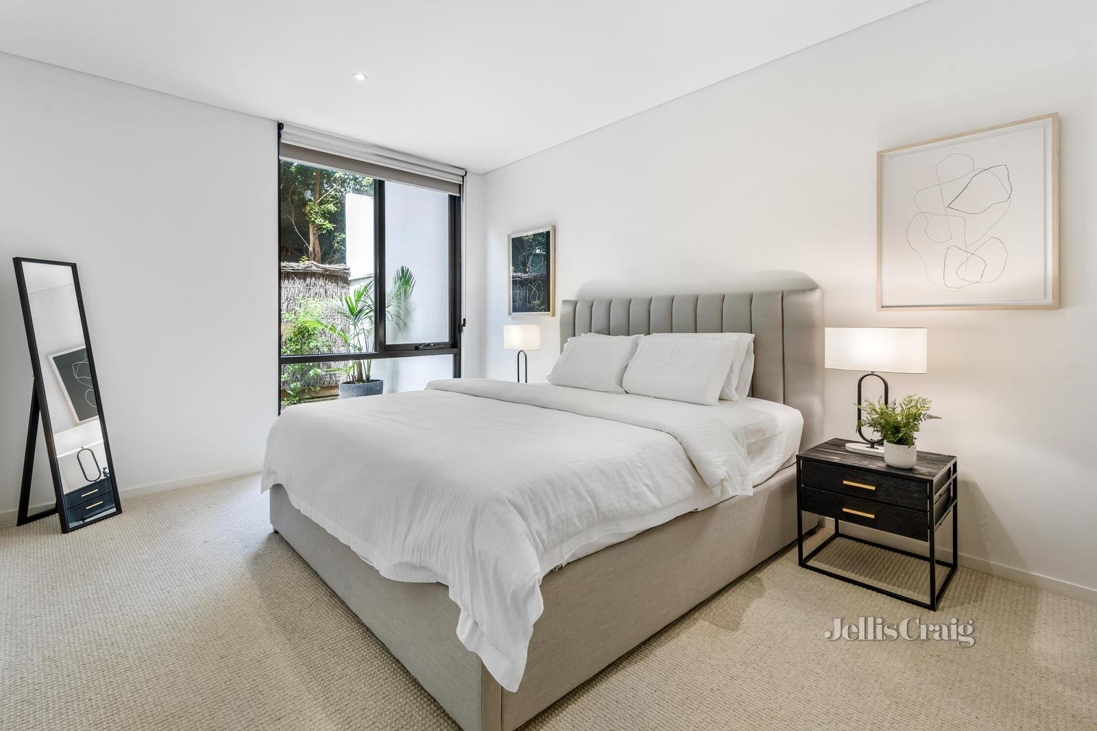 7/4 Cromwell Road, South Yarra image 8