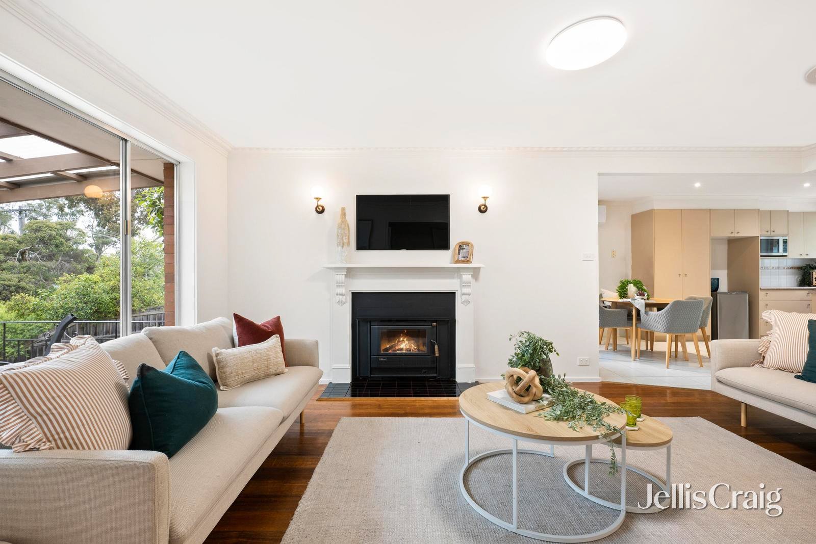 74 Croydondale Drive, Mooroolbark image 2