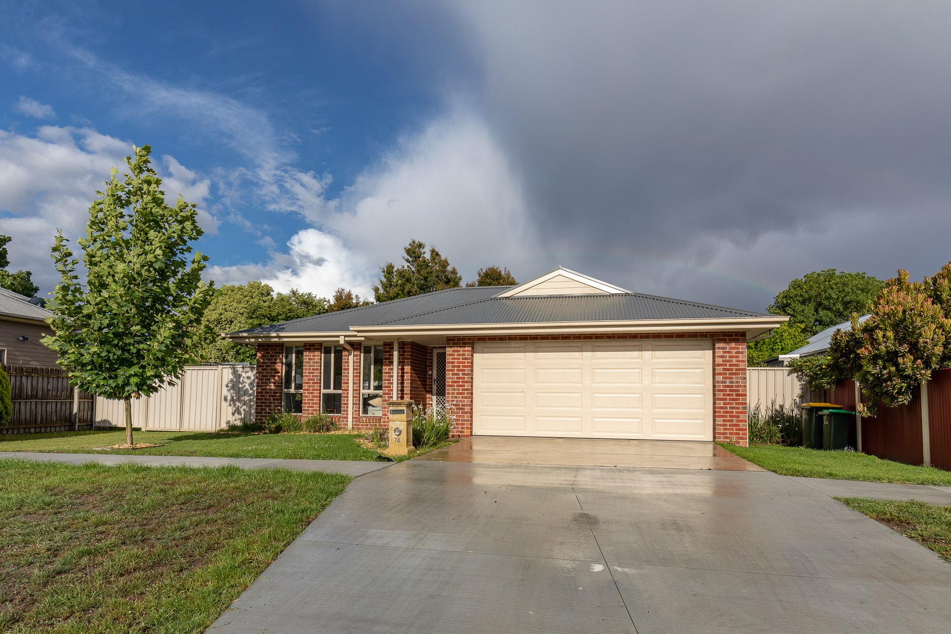 74 Dundas Street Sale - Image 1