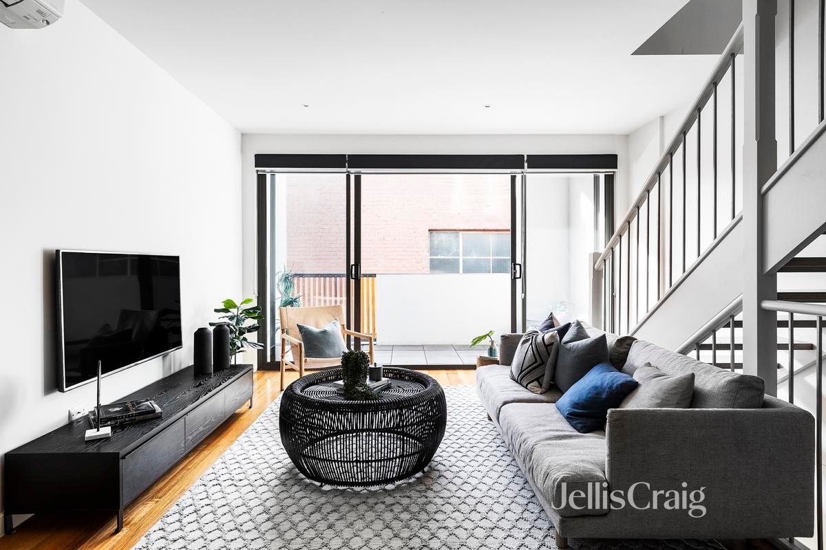 7/4 Florence Street, Brunswick image 2