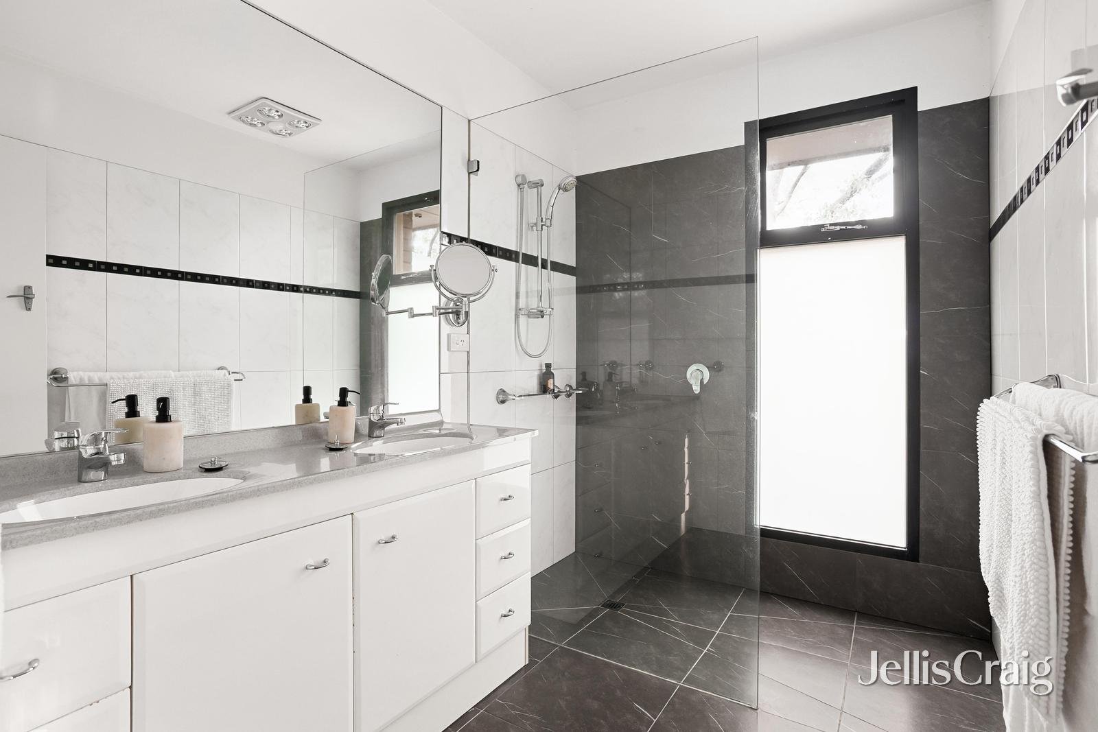 74 Glen Park Road, Eltham&nbsp;North image 5