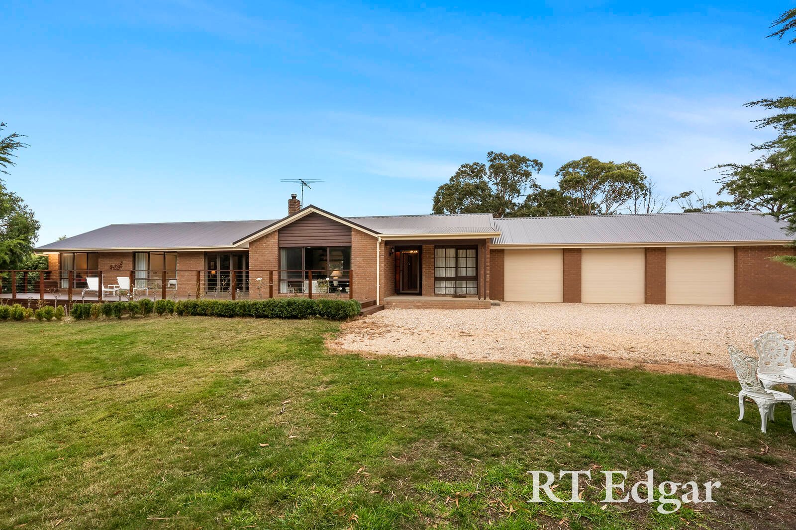 Property Gallery Thumbnail 3