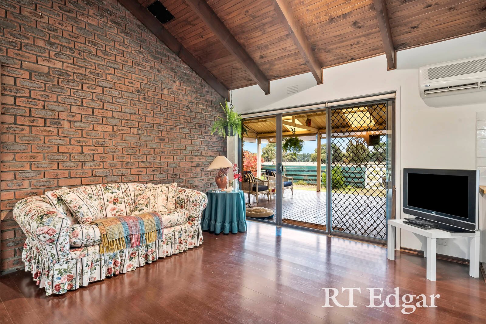 Property Gallery Thumbnail 7
